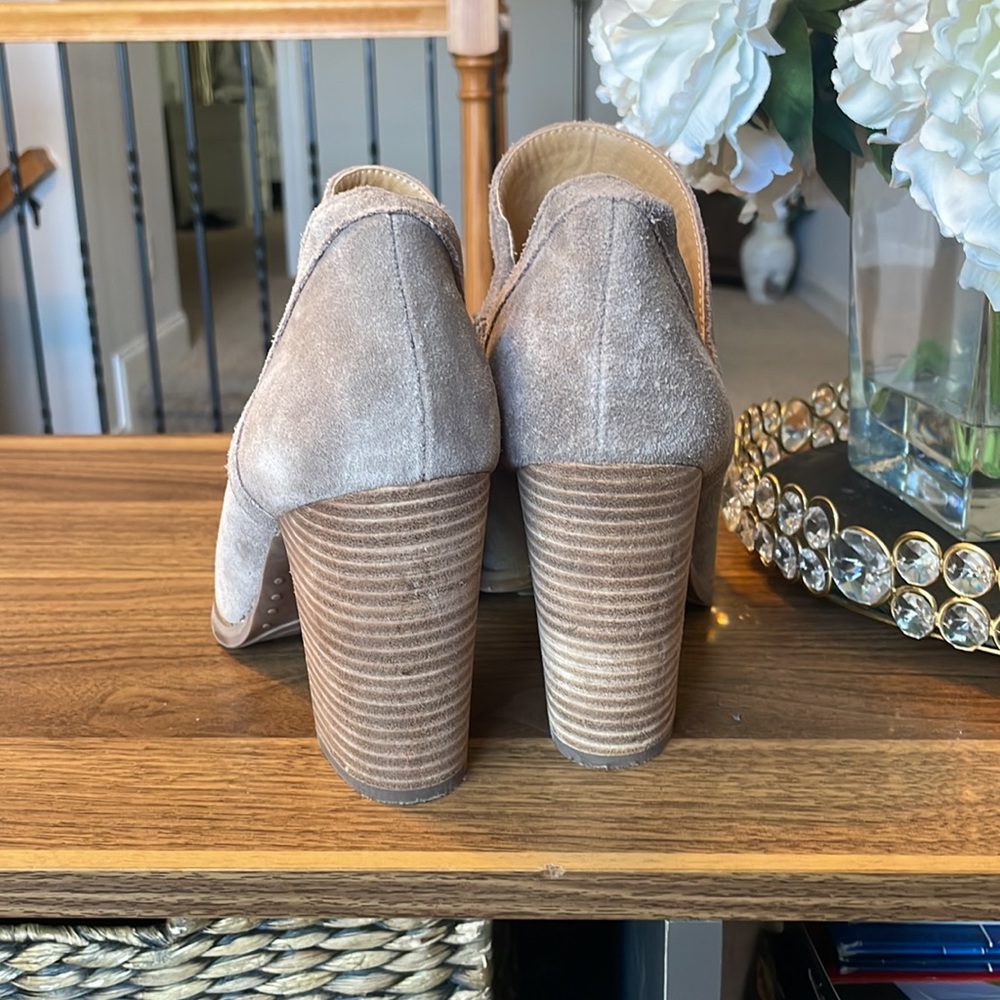 Lucky Brand booties size 9 - Picture 4 of 5